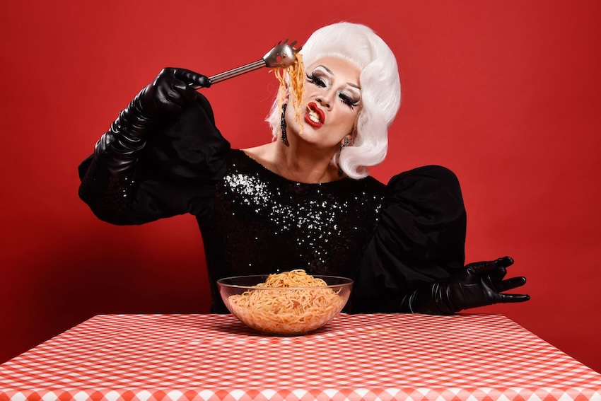 Eva Jean, je suis ton père avec le look de ta mère