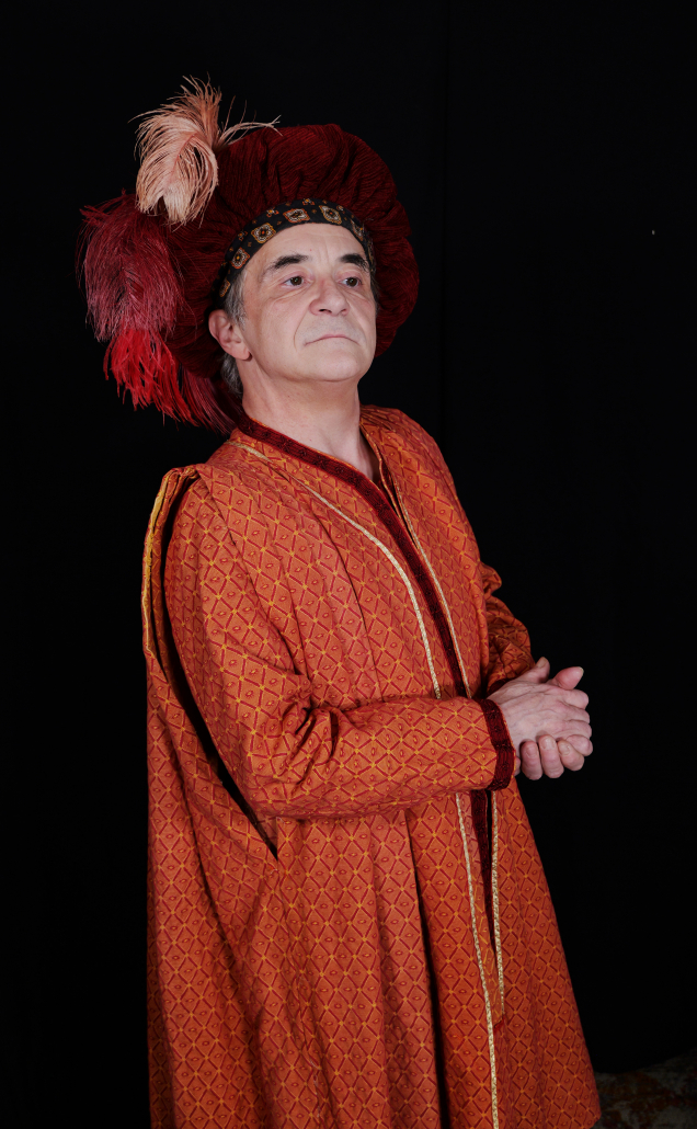 Régis Chaussard dans le rôle du prince d'Aragon Le Marchand de Venise